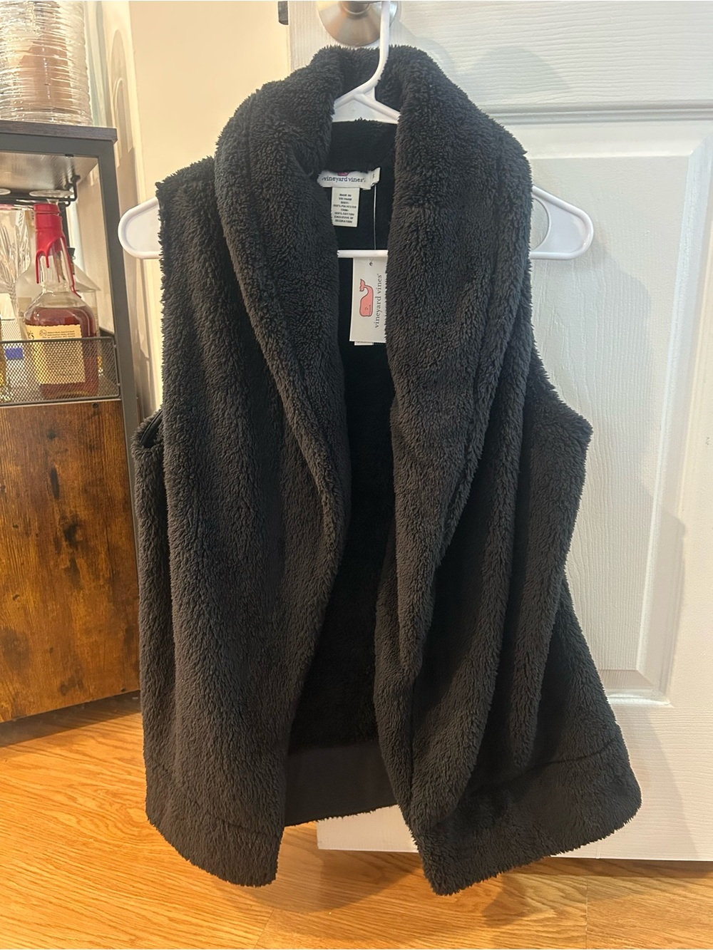 Vineyard Vines Black Plush Faux-Fur Sleeveless Vest